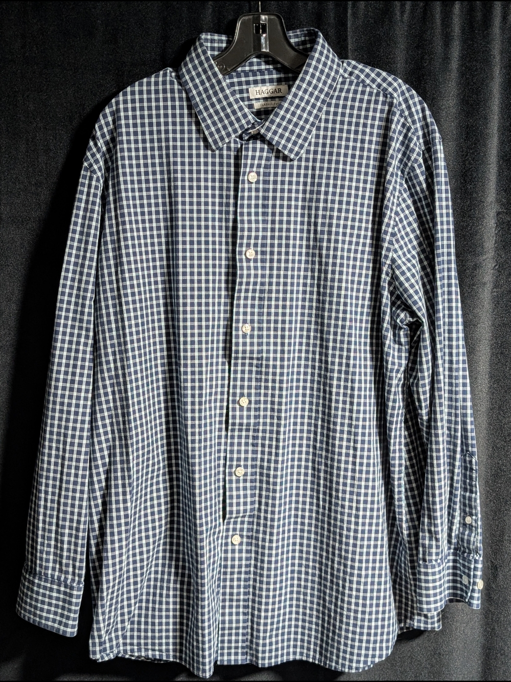Haggar Men's Navy and White Check Dress Shirt